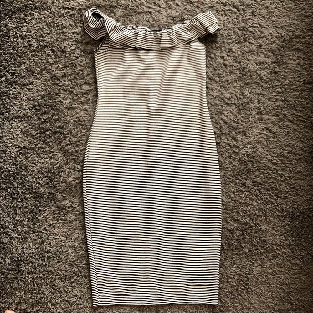 Zara off the shoulder Dress